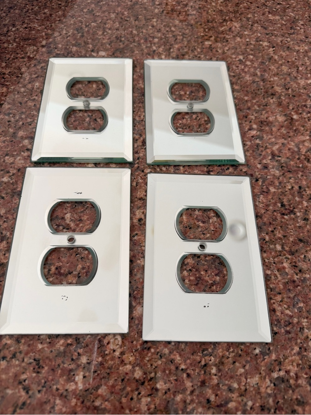 Set of 4 Beveled Glass Mirror Duplex Outlet Covers